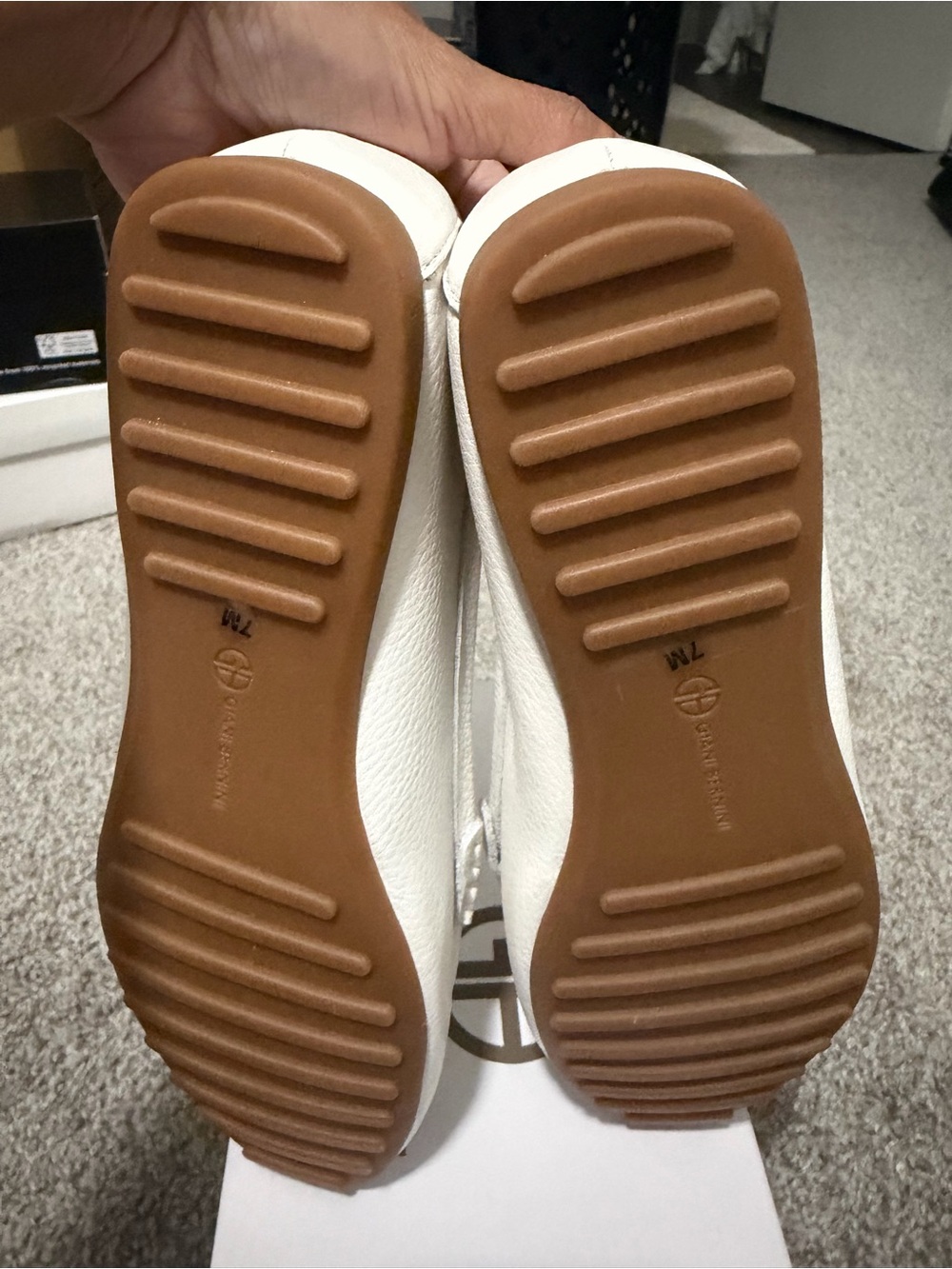 “New” Giani Bernini DAILYN White Loafer size7 - Picture 4 of 4